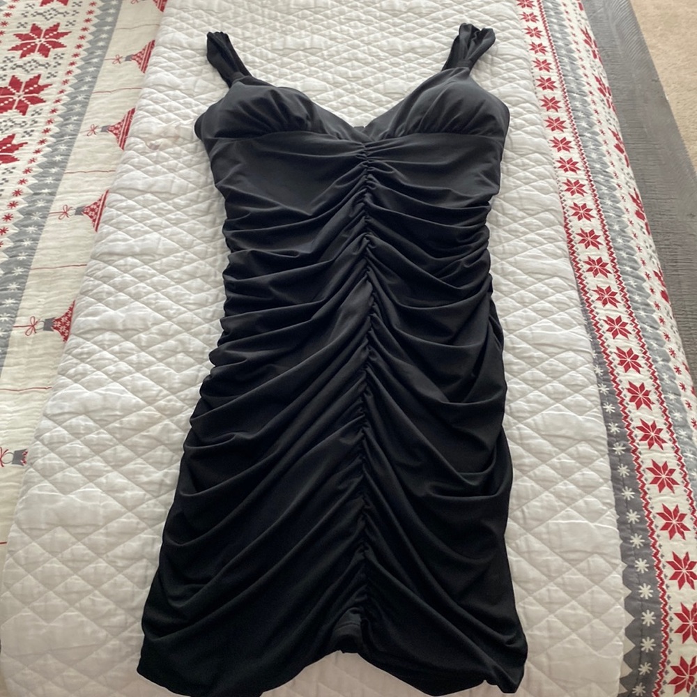 Charlotte Russe body con dress